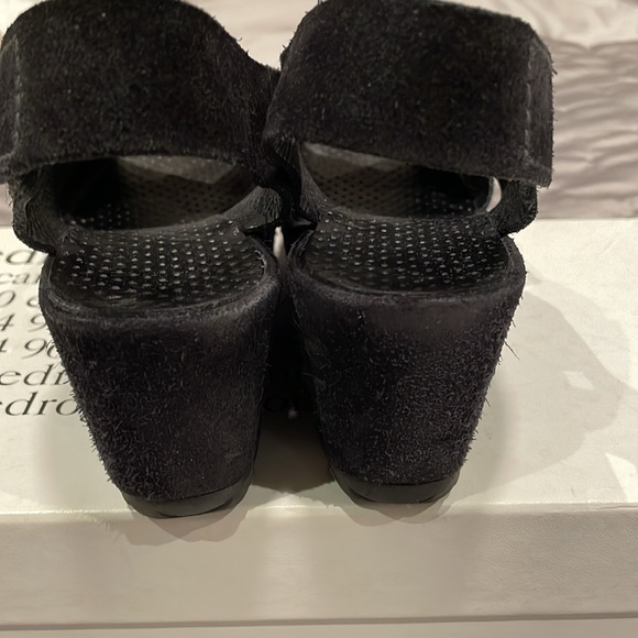 Pedro Garcia Wedge Sandal - Picture 4 of 4
